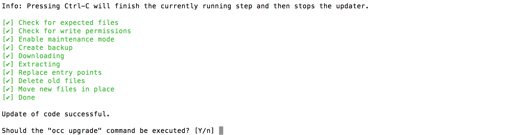 Terminal showing Nextcloud command line updater asking whether to run the occ upgrade command